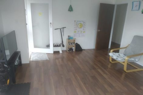 Photo of property in 1/13 Mannering Place, Hillcrest, Auckland, 0627