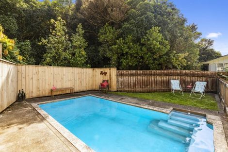 Photo of property in 59 Bird Grove, Stokes Valley, Lower Hutt, 5019