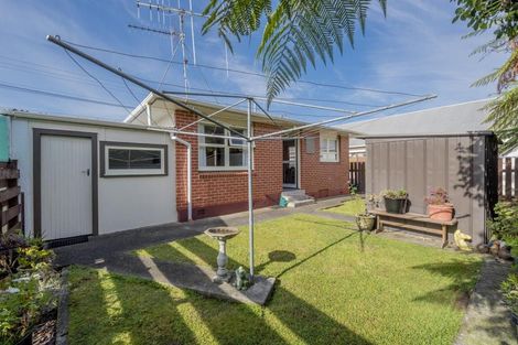 Photo of property in 11 Weraroa Road, Levin, 5510