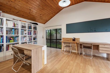 Photo of property in 29 Kennedy Avenue, Forrest Hill, Auckland, 0620