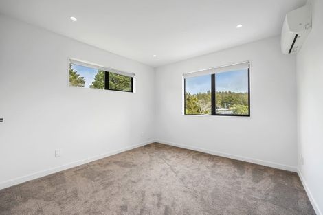 Photo of property in 40f Evelyn Place, Hillcrest, Auckland, 0627