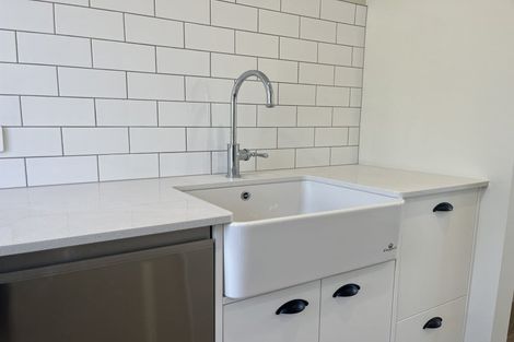 Photo of property in 2/266 Kilmore Street, Christchurch Central, Christchurch, 8011