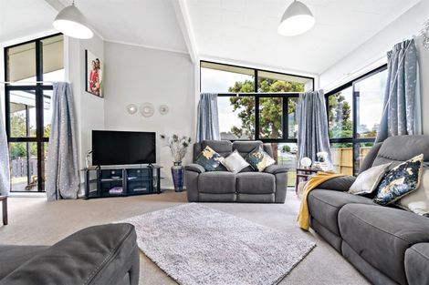 Photo of property in 33 Wordsworth Road, Manurewa, Auckland, 2102