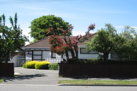 Photo of property in 132 Avonhead Road, Avonhead, Christchurch, 8042