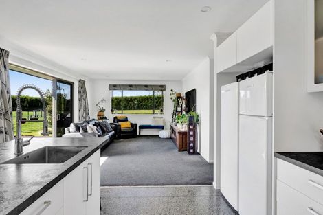 Photo of property in 1108c Egmont Road, Egmont Village, New Plymouth, 4372