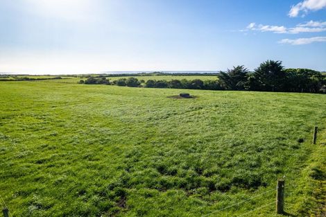 Photo of property in 306 Pungarehu Road, Pungarehu, 4685