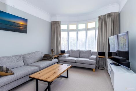 Photo of property in 43 Rhodes Street, Waimate, 7924