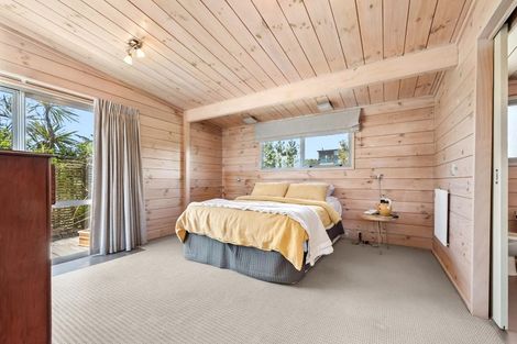 Photo of property in 9 Via Aroha, Waitarere Beach, Levin, 5510