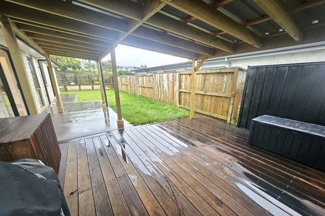 Photo of property in 12 Massee Way, Te Puke, 3119