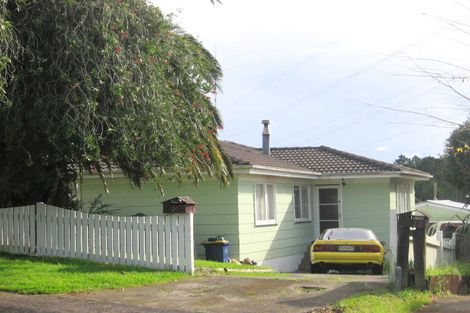 Photo of property in 20 Arlette Place, Massey, Auckland, 0614