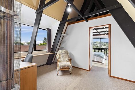 Photo of property in 1 Mapplebeck Street, Titahi Bay, Porirua, 5022