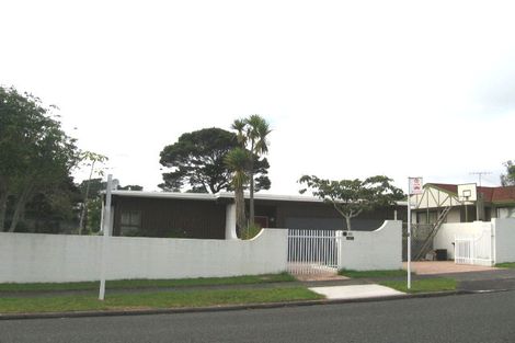 Photo of property in 87 Porritt Avenue, Chatswood, Auckland, 0626