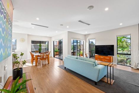 Photo of property in 38 Craigs Way, Hobsonville, Auckland, 0616