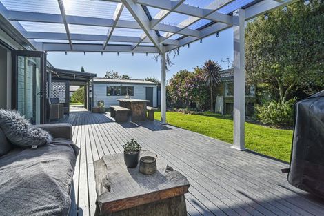 Photo of property in 4 Symons Street, Parkvale, Hastings, 4122