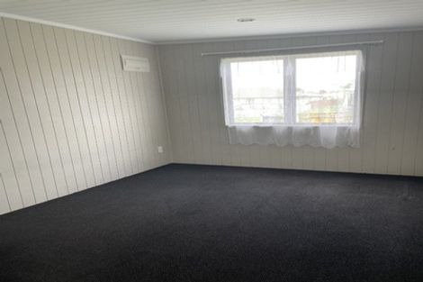 Photo of property in 2 Caserta Place, Clover Park, Auckland, 2023