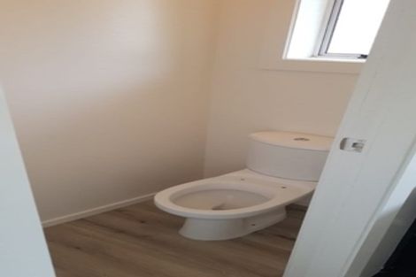 Photo of property in 7 Pinehurst Crescent, Russley, Christchurch, 8042