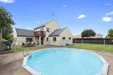Photo of property in 15 Blairgowrie Place, Rototuna North, Hamilton, 3210