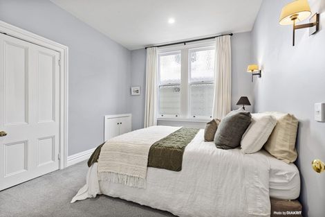 Photo of property in 30 Talavera Terrace, Kelburn, Wellington, 6012