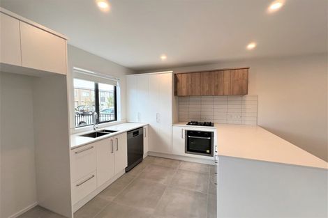 Photo of property in 27 Whimbrel Road, Flat Bush, Auckland, 2019