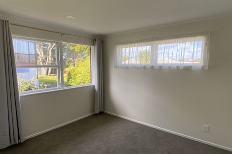 Photo of property in 1 Marcel Place, Glenfield, Auckland, 0629