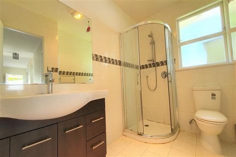 Photo of property in 15 Dellwood Avenue, Henderson, Auckland, 0612