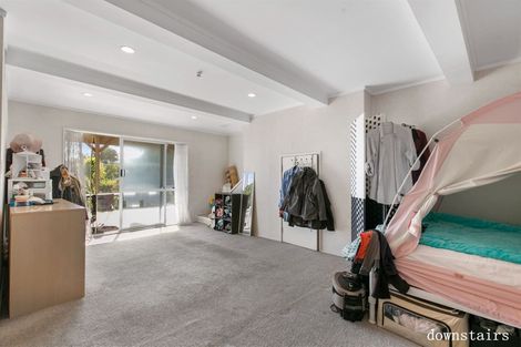 Photo of property in 44 Tamahere Drive, Glenfield, Auckland, 0629