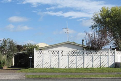 Photo of property in 12a Hartford Avenue, Papamoa Beach, Papamoa, 3118