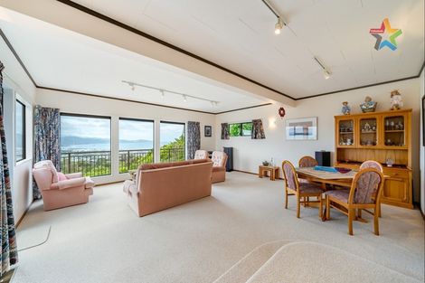 Photo of property in 57 Pokohiwi Road, Normandale, Lower Hutt, 5010