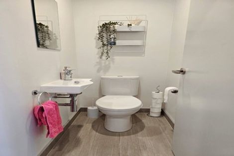 Photo of property in 36 Liberation Road, Papakura, 2110