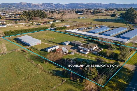 Photo of property in 14 Bathgates Road, Waimate, 7980