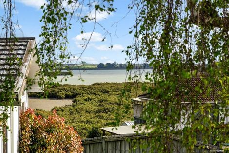 Photo of property in 6 Montego Place, Weymouth, Auckland, 2103