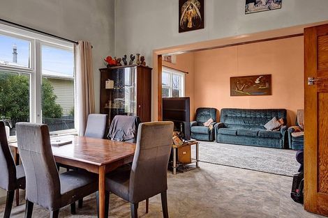 Photo of property in 5 Julian Street, Eltham, 4322