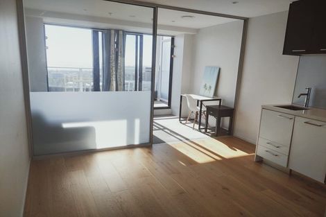 Photo of property in Queen's Residences, 2402/8 Airedale Street, Auckland Central, Auckland, 1010