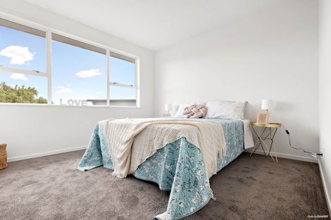 Photo of property in 6 Bowman Road, Forrest Hill, Auckland, 0620