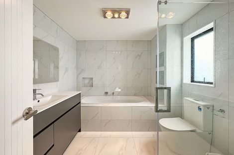 Photo of property in 42d Farringdon Street, Glen Innes, Auckland, 1072