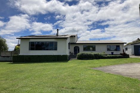 Photo of property in 1339 Main North Road, Urenui, 4375