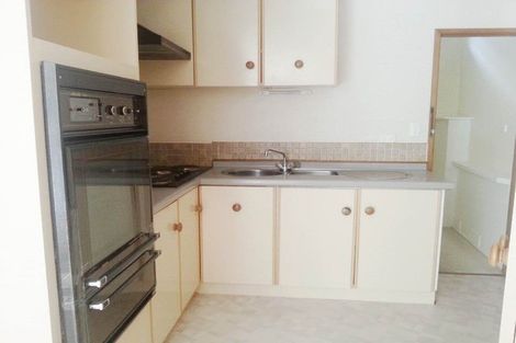 Photo of property in 166 Chelsea View Drive, Chatswood, Auckland, 0626