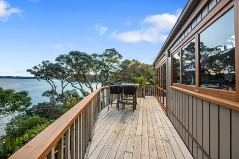 Photo of property in 417 Leigh Road, Whangateau, 0985