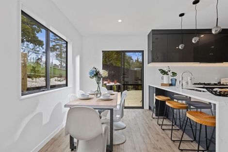 Photo of property in 31a Weatherly Road, Torbay, Auckland, 0630