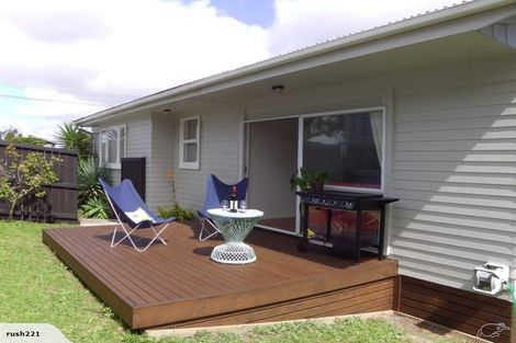 Photo of property in 52b Alfriston Road, Manurewa East, Auckland, 2102