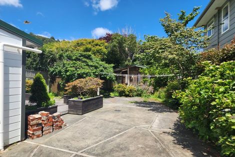 Photo of property in 6 Nikau Street, Eastbourne, Lower Hutt, 5013