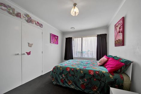 Photo of property in 6 Ashmore Drive, Frankleigh Park, New Plymouth, 4310