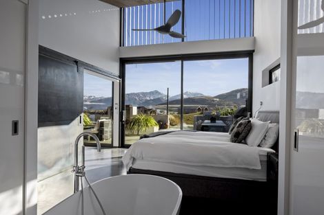 Photo of property in 52 Orford Drive, Jacks Point, Queenstown, 9371