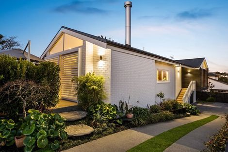 Photo of property in 25 Bonnie Brae Road, Meadowbank, Auckland, 1072