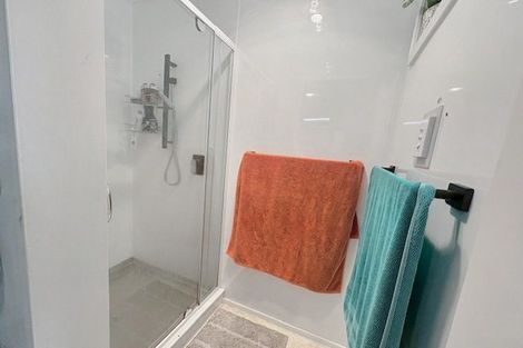 Photo of property in 43 Normanby Street, Woodville, 4920