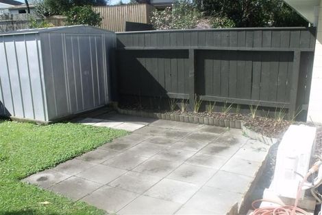 Photo of property in 2/7 Phillips Place, Havelock North, 4130