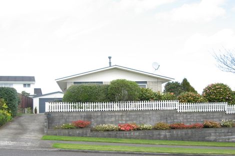 Photo of property in 34 Branch Road, Highlands Park, New Plymouth, 4312
