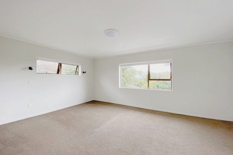 Photo of property in 2 Eastglen Road, Glen Eden, Auckland, 0602