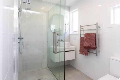 Photo of property in 1/155 Weston Road, St Albans, Christchurch, 8052