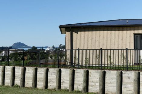 Photo of property in 22 Korora Crescent, Omokoroa, 3114